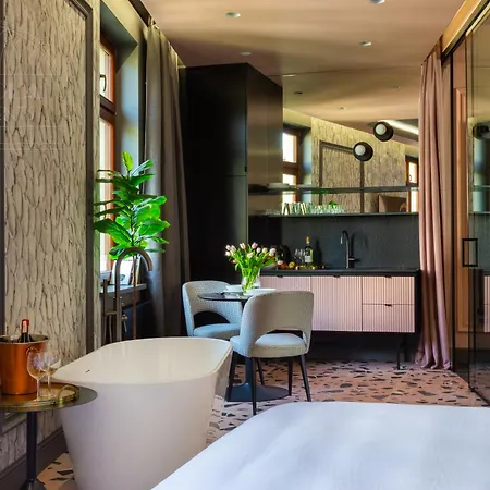 Canvas House Fragola - Heart Of Kazimierz Apartment *